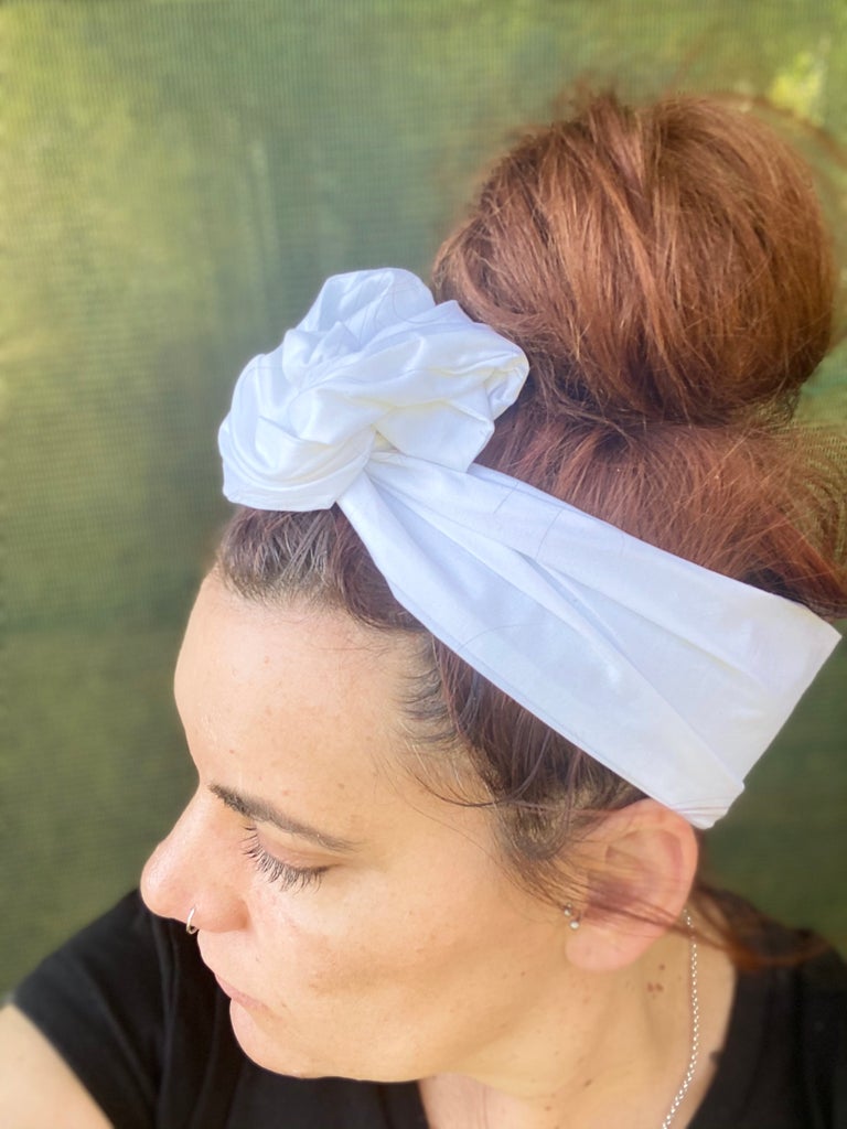 White Boho Wire Headband - Bae Bands Australia Twist Bow Wire Headband allows for your headband to stay in place all day with no headaches,